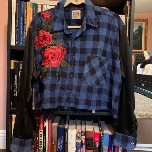 LF Furst of A Kind Cropped Flannel - Picture 1 of 3